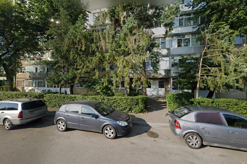 CARRIER TUR S.R.L. - Taxi imagine