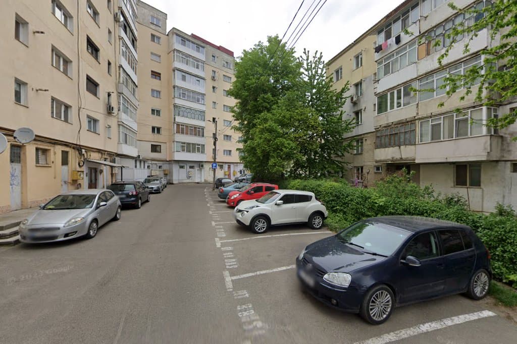 Transport Aeroport Iasi-Roman - Taxi imagine